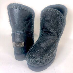 MOU Boots Black Shearling Eskimo Boots with small silver dots. Gently used.